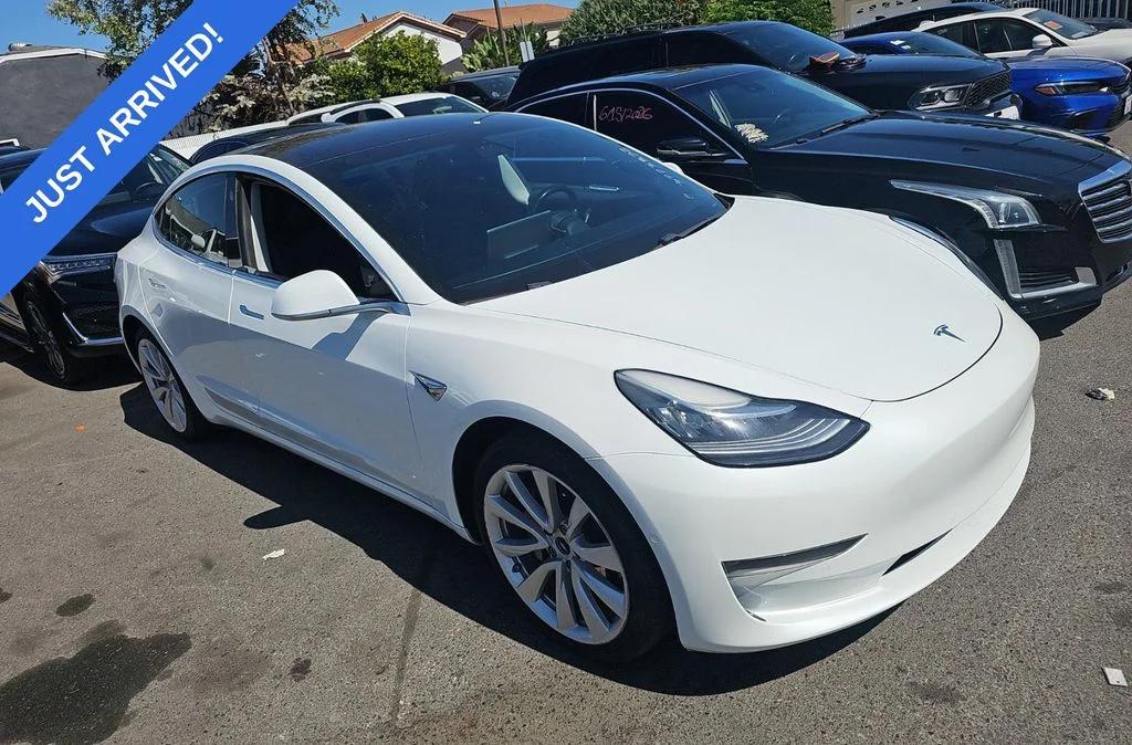 tesla model 3 2018 5YJ3E1EA3JF046981 image tesla model 3 2018 5YJ3E1EA3JF046981 image